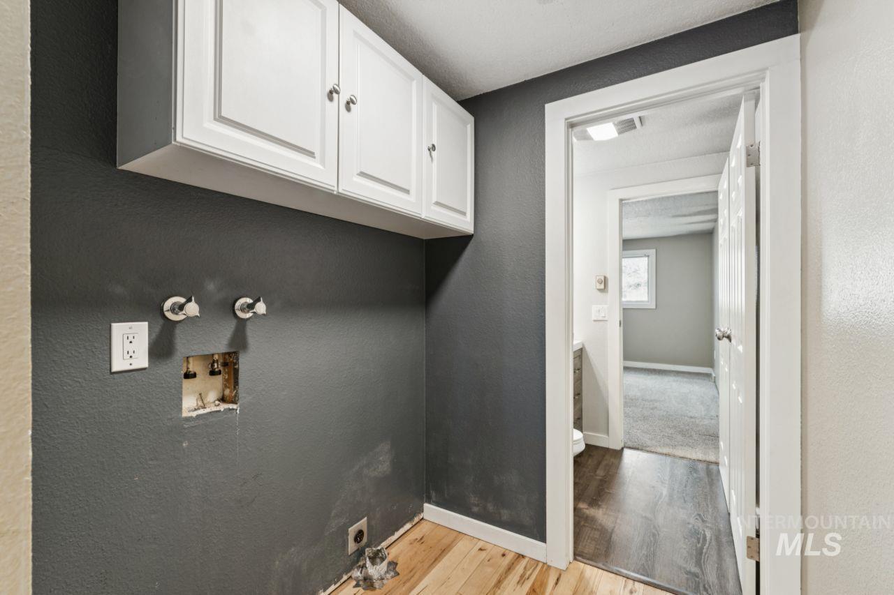 902 S Arizona, Fruitland, Idaho 83619, 3 Bedrooms, 1.5 Bathrooms, Residential For Sale, Price $349,500, 98982525