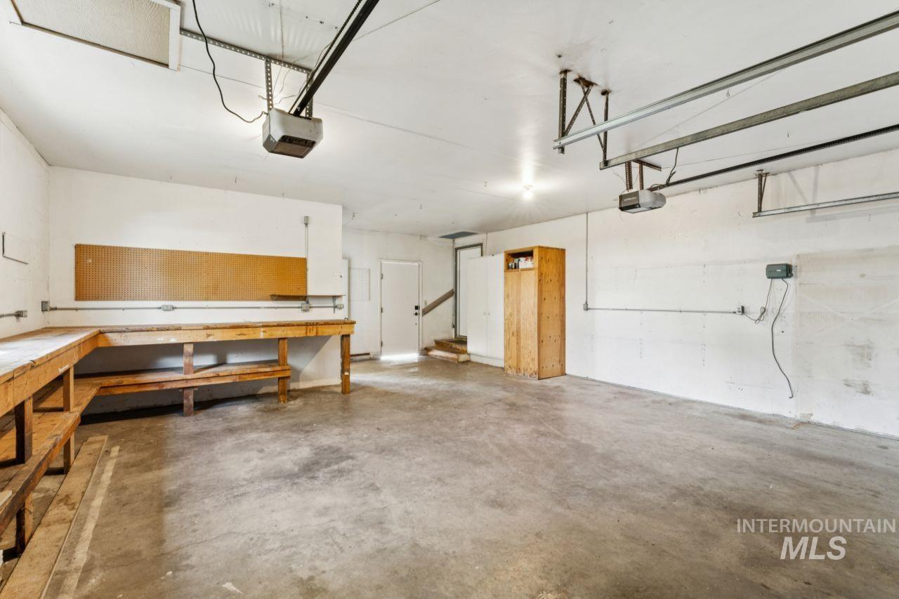 902 S Arizona, Fruitland, Idaho 83619, 3 Bedrooms, 1.5 Bathrooms, Residential For Sale, Price $349,500, 98982525