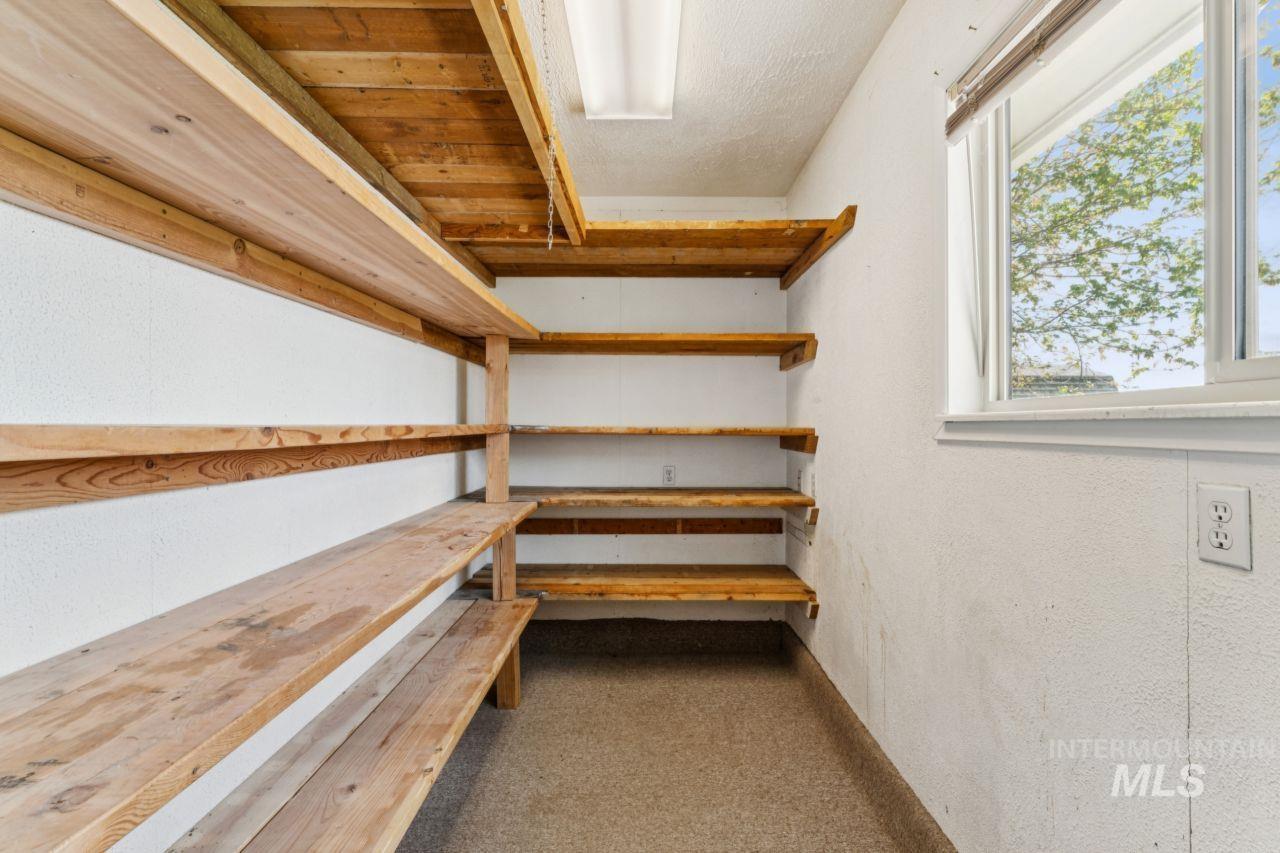 902 S Arizona, Fruitland, Idaho 83619, 3 Bedrooms, 1.5 Bathrooms, Residential For Sale, Price $349,500, 98982525