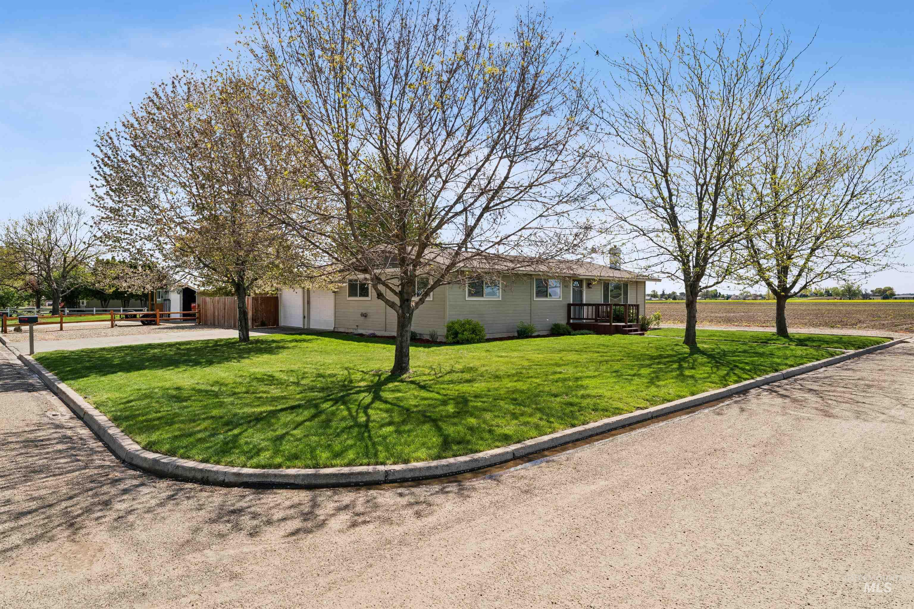 902 S Arizona, Fruitland, Idaho 83619, 3 Bedrooms, 1.5 Bathrooms, Residential For Sale, Price $349,500, 98982525