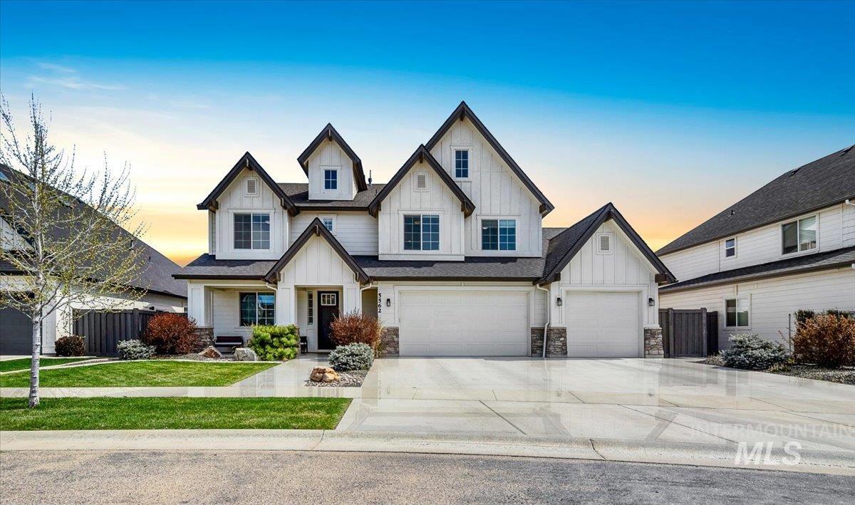 5562 S Astoria Avenue, Meridian, Idaho 83642, 4 Bedrooms, 4 Bathrooms, Residential For Sale, Price $895,000, 98982527