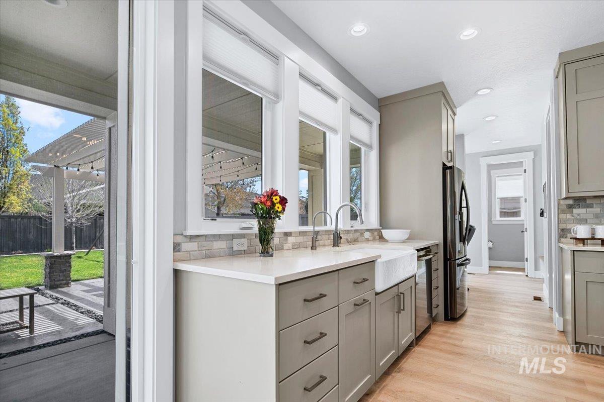 5562 S Astoria Avenue, Meridian, Idaho 83642, 4 Bedrooms, 4 Bathrooms, Residential For Sale, Price $895,000, 98982527