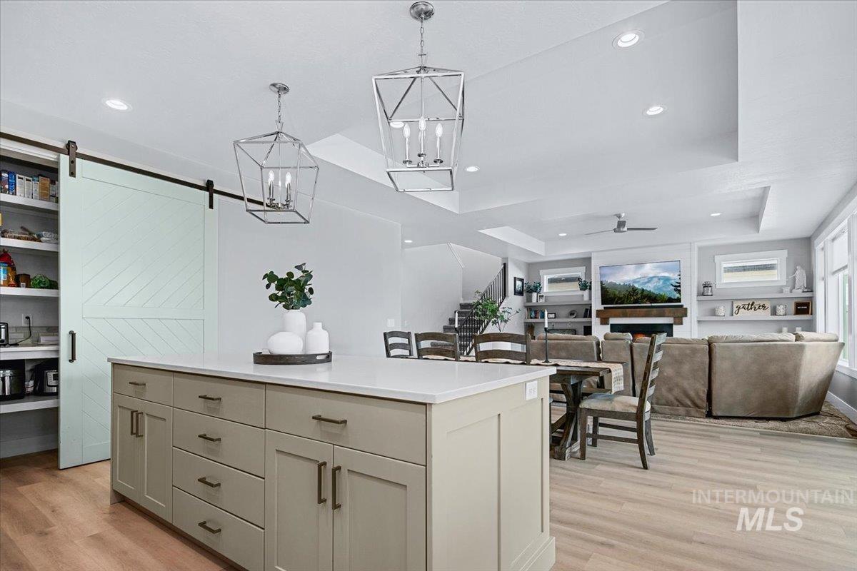 5562 S Astoria Avenue, Meridian, Idaho 83642, 4 Bedrooms, 4 Bathrooms, Residential For Sale, Price $895,000, 98982527