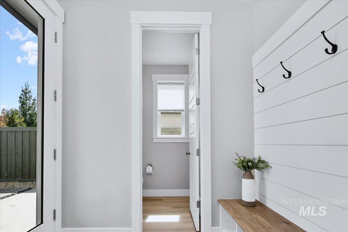 5562 S Astoria Avenue, Meridian, Idaho 83642, 4 Bedrooms, 4 Bathrooms, Residential For Sale, Price $895,000, 98982527