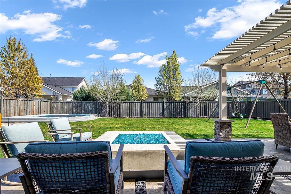 5562 S Astoria Avenue, Meridian, Idaho 83642, 4 Bedrooms, 4 Bathrooms, Residential For Sale, Price $895,000, 98982527