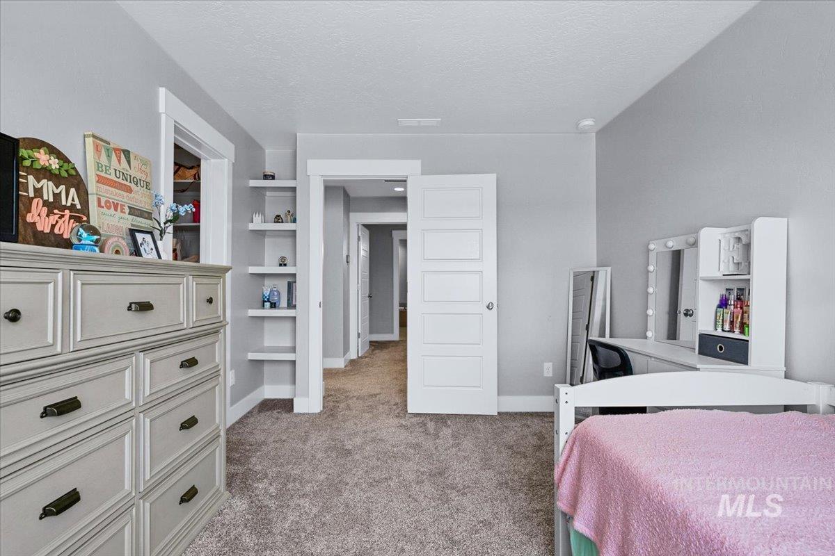 5562 S Astoria Avenue, Meridian, Idaho 83642, 4 Bedrooms, 4 Bathrooms, Residential For Sale, Price $895,000, 98982527