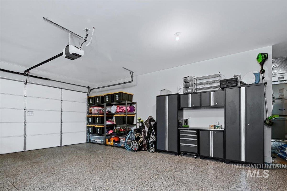 5562 S Astoria Avenue, Meridian, Idaho 83642, 4 Bedrooms, 4 Bathrooms, Residential For Sale, Price $895,000, 98982527