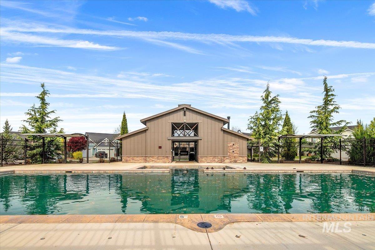 5562 S Astoria Avenue, Meridian, Idaho 83642, 4 Bedrooms, 4 Bathrooms, Residential For Sale, Price $895,000, 98982527