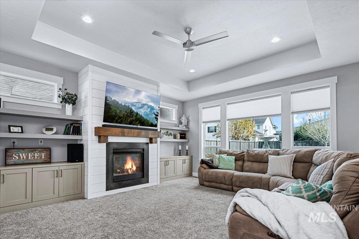 5562 S Astoria Avenue, Meridian, Idaho 83642, 4 Bedrooms, 4 Bathrooms, Residential For Sale, Price $895,000, 98982527