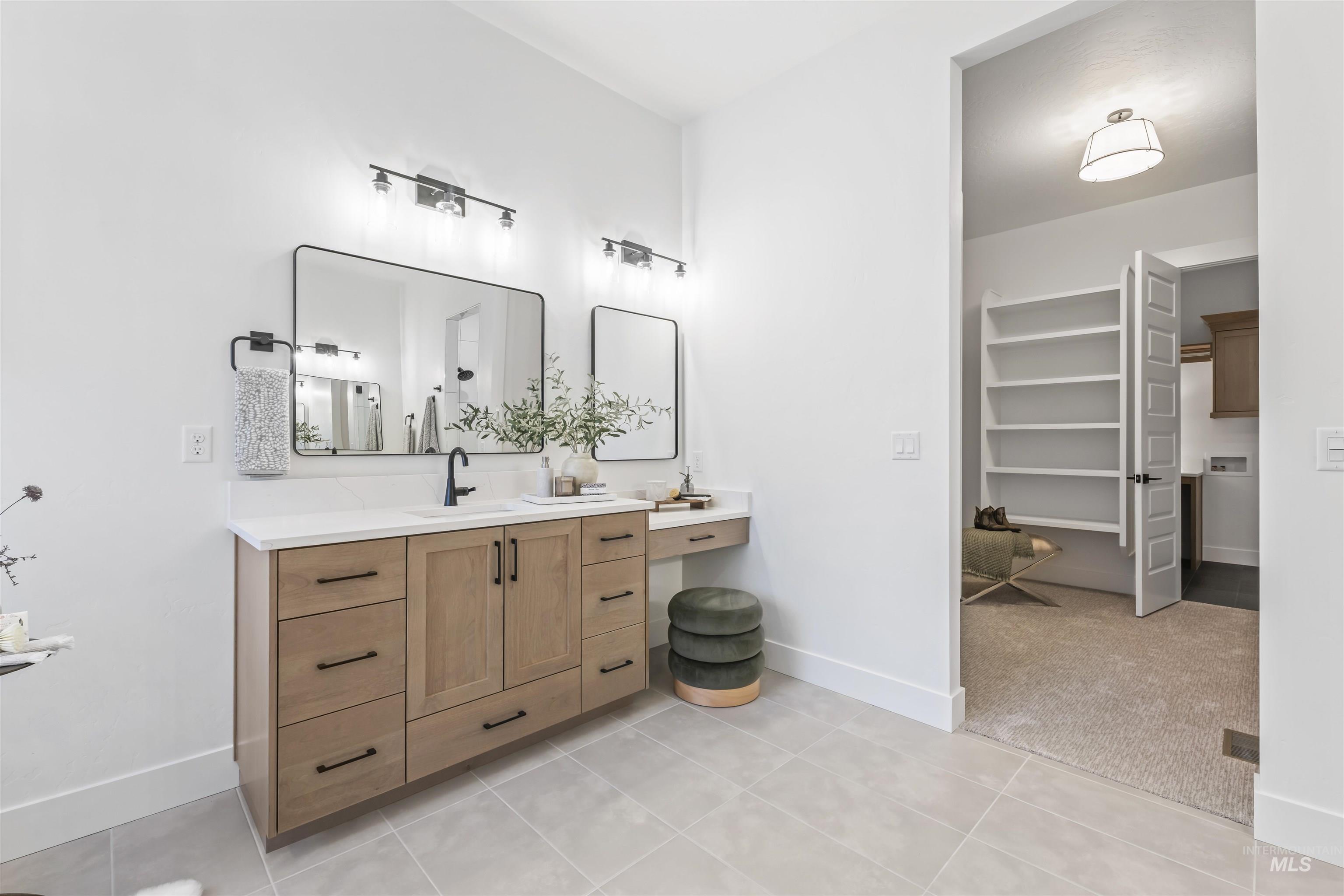 6971 N Cairnhill Way, Eagle, Idaho 83616, 3 Bedrooms, 3.5 Bathrooms, Residential For Sale, Price $1,050,000, 98982528