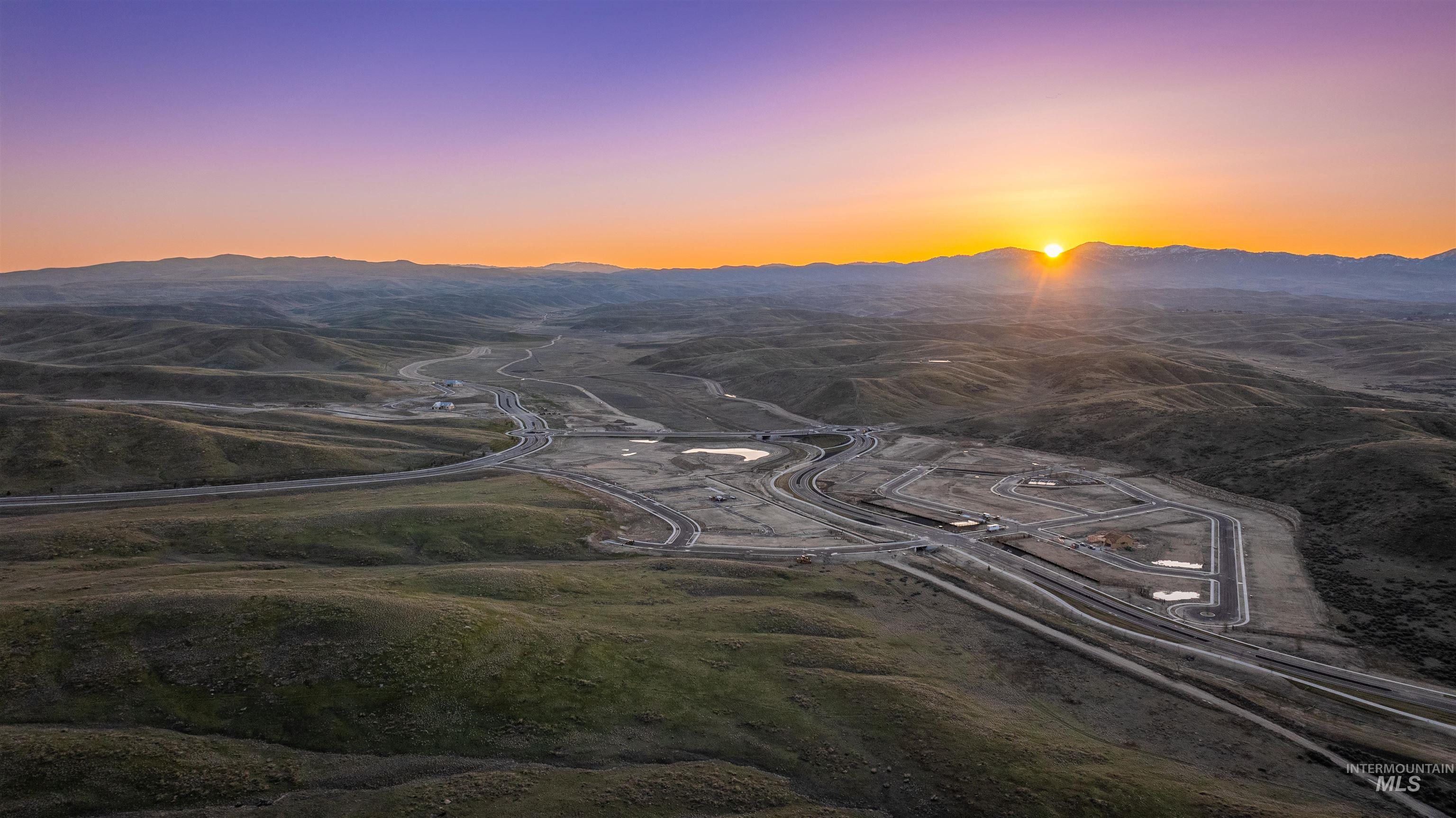 6971 N Cairnhill Way, Eagle, Idaho 83616, 3 Bedrooms, 3.5 Bathrooms, Residential For Sale, Price $1,050,000, 98982528