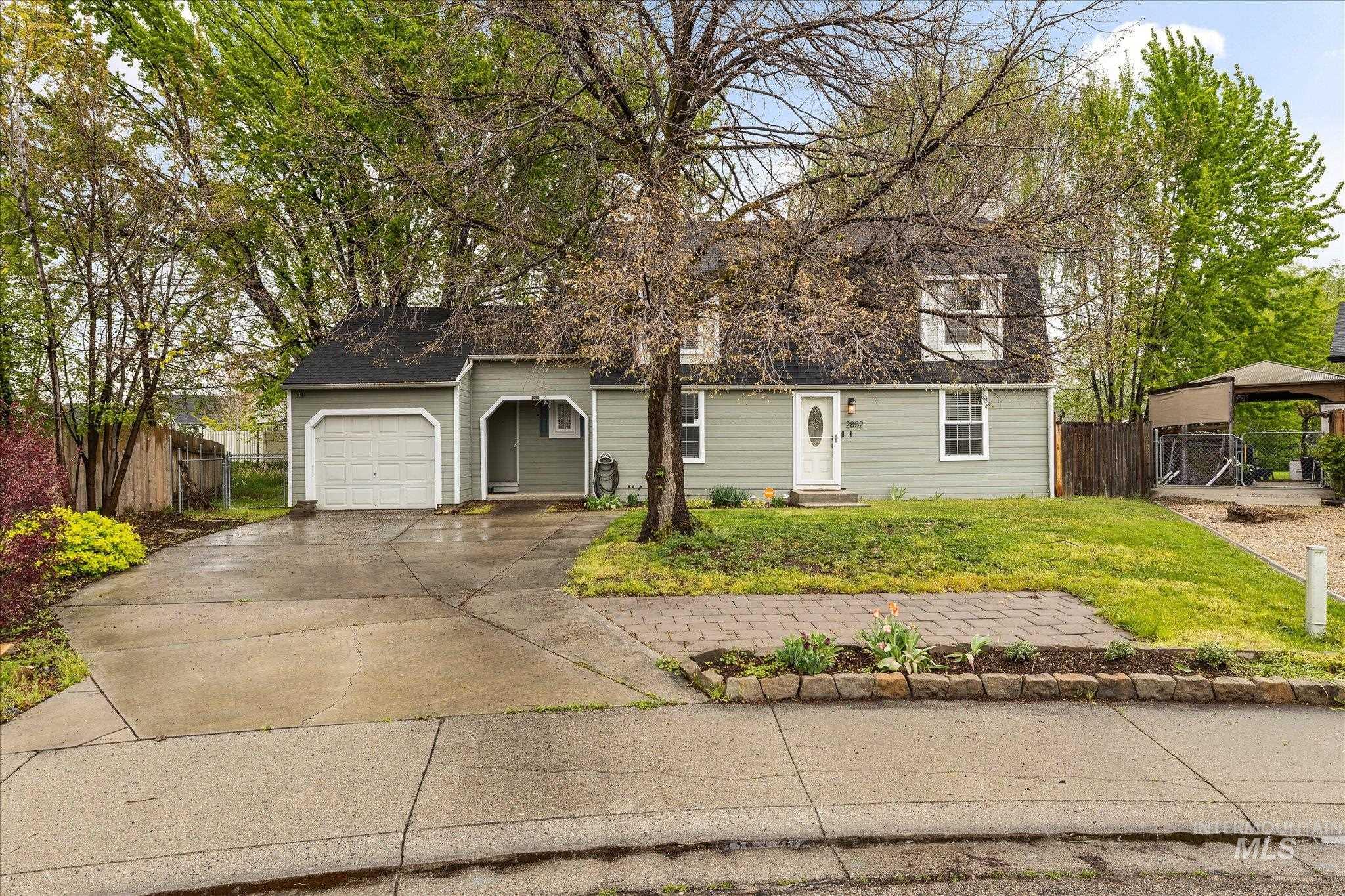 2852 NW 14Th St, Meridian, Idaho 83646, 3 Bedrooms, 2 Bathrooms, Residential For Sale, Price $460,000,MLS 98982529