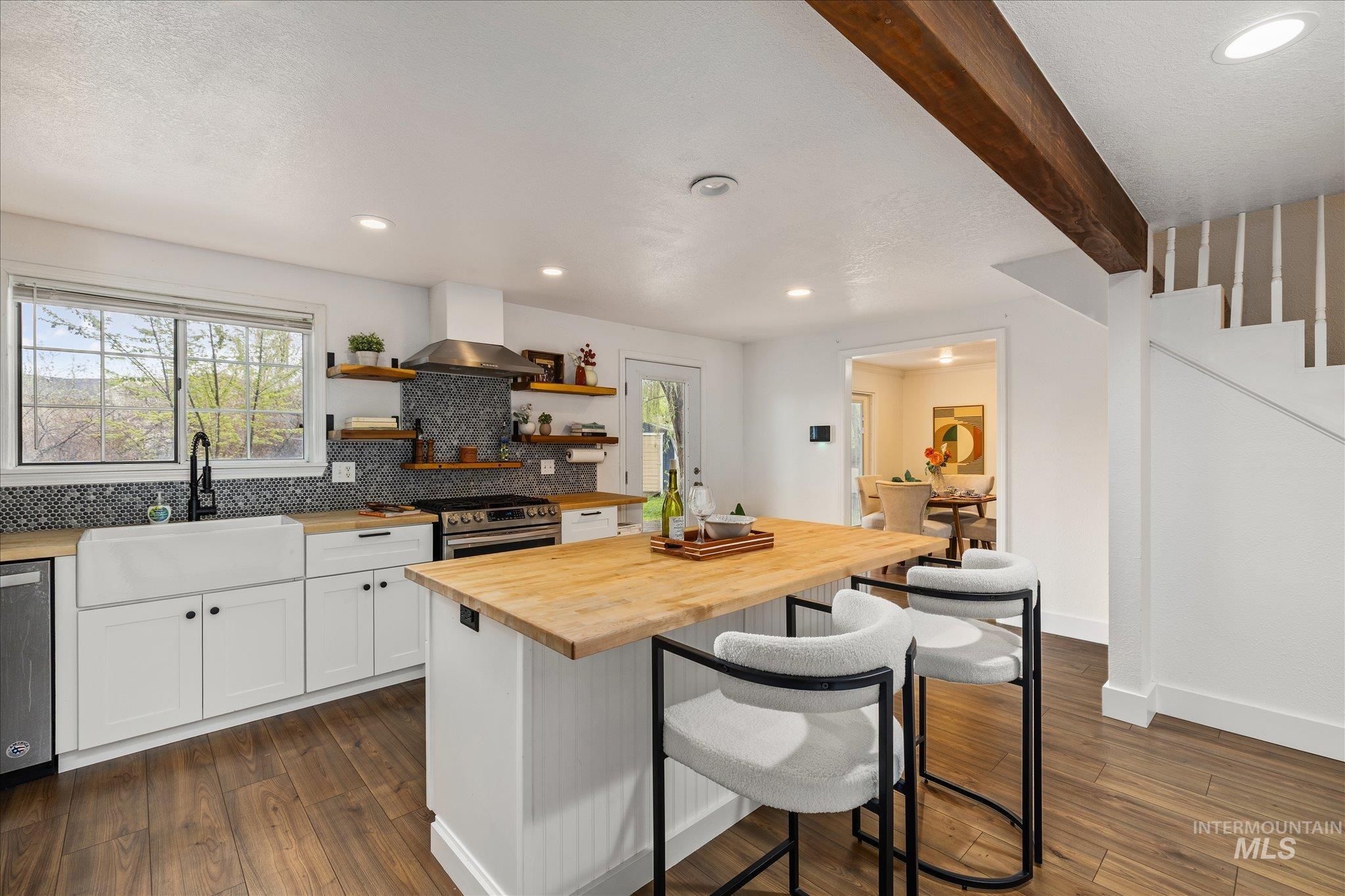 2852 NW 14Th St, Meridian, Idaho 83646, 3 Bedrooms, 2 Bathrooms, Residential For Sale, Price $460,000,MLS 98982529