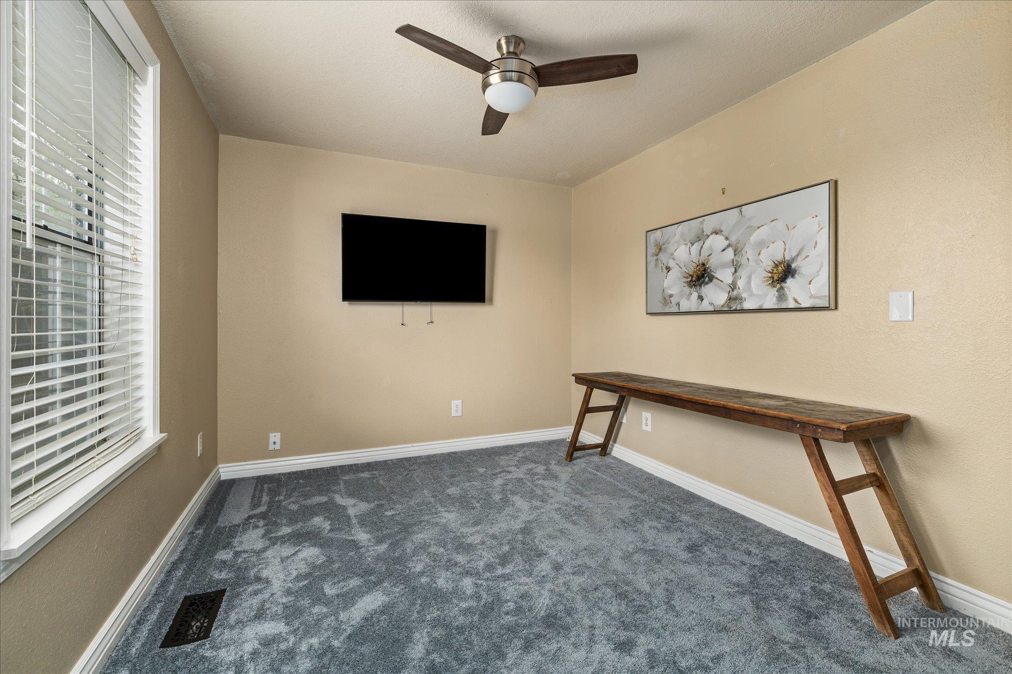 2852 NW 14Th St, Meridian, Idaho 83646, 3 Bedrooms, 2 Bathrooms, Residential For Sale, Price $460,000,MLS 98982529