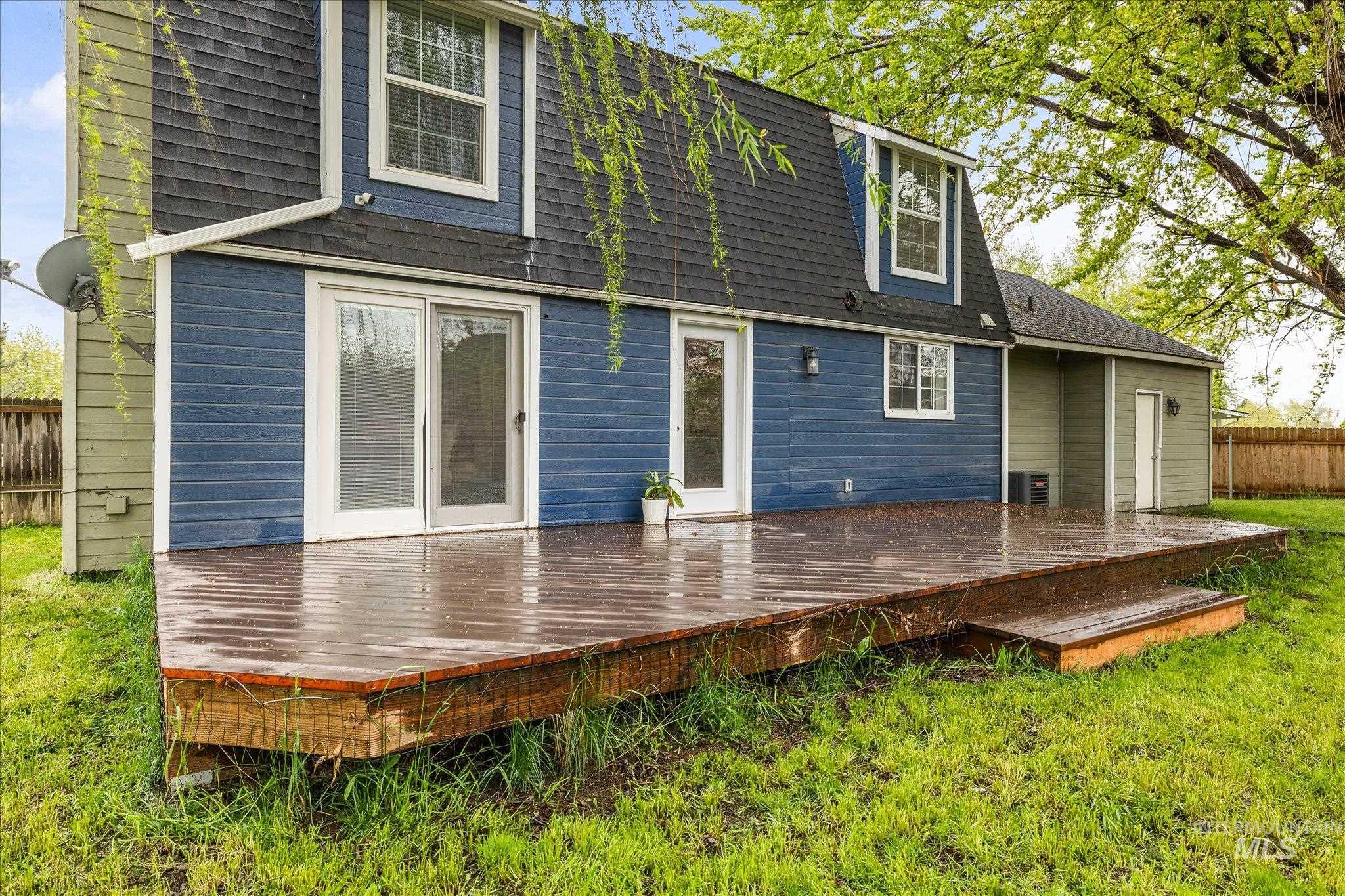 2852 NW 14Th St, Meridian, Idaho 83646, 3 Bedrooms, 2 Bathrooms, Residential For Sale, Price $460,000,MLS 98982529