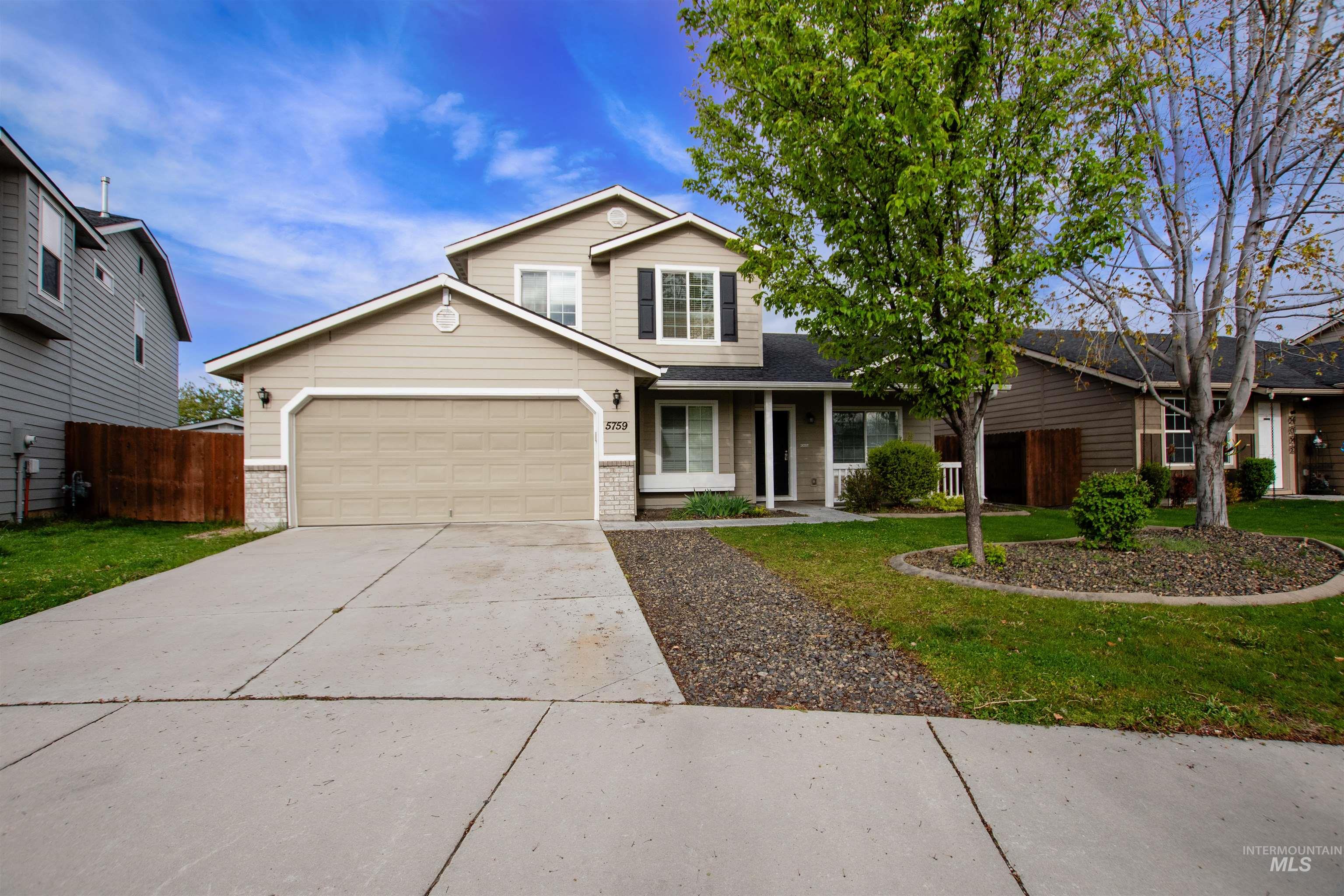 5759 S Moon Land Ave, Boise, Idaho 83709, 4 Bedrooms, 2.5 Bathrooms, Residential For Sale, Price $449,000,MLS 98982530