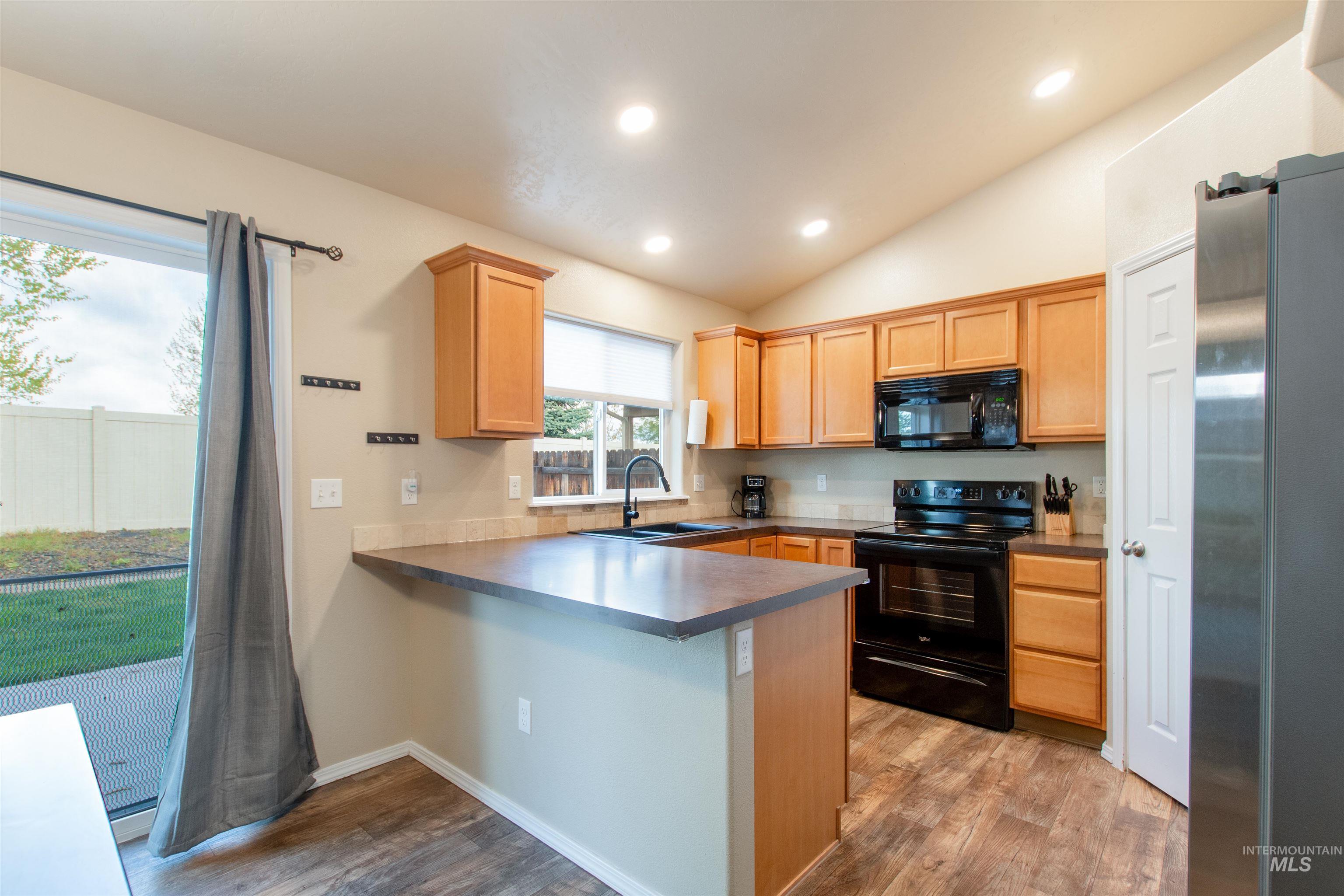 5759 S Moon Land Ave, Boise, Idaho 83709, 4 Bedrooms, 2.5 Bathrooms, Residential For Sale, Price $449,000,MLS 98982530