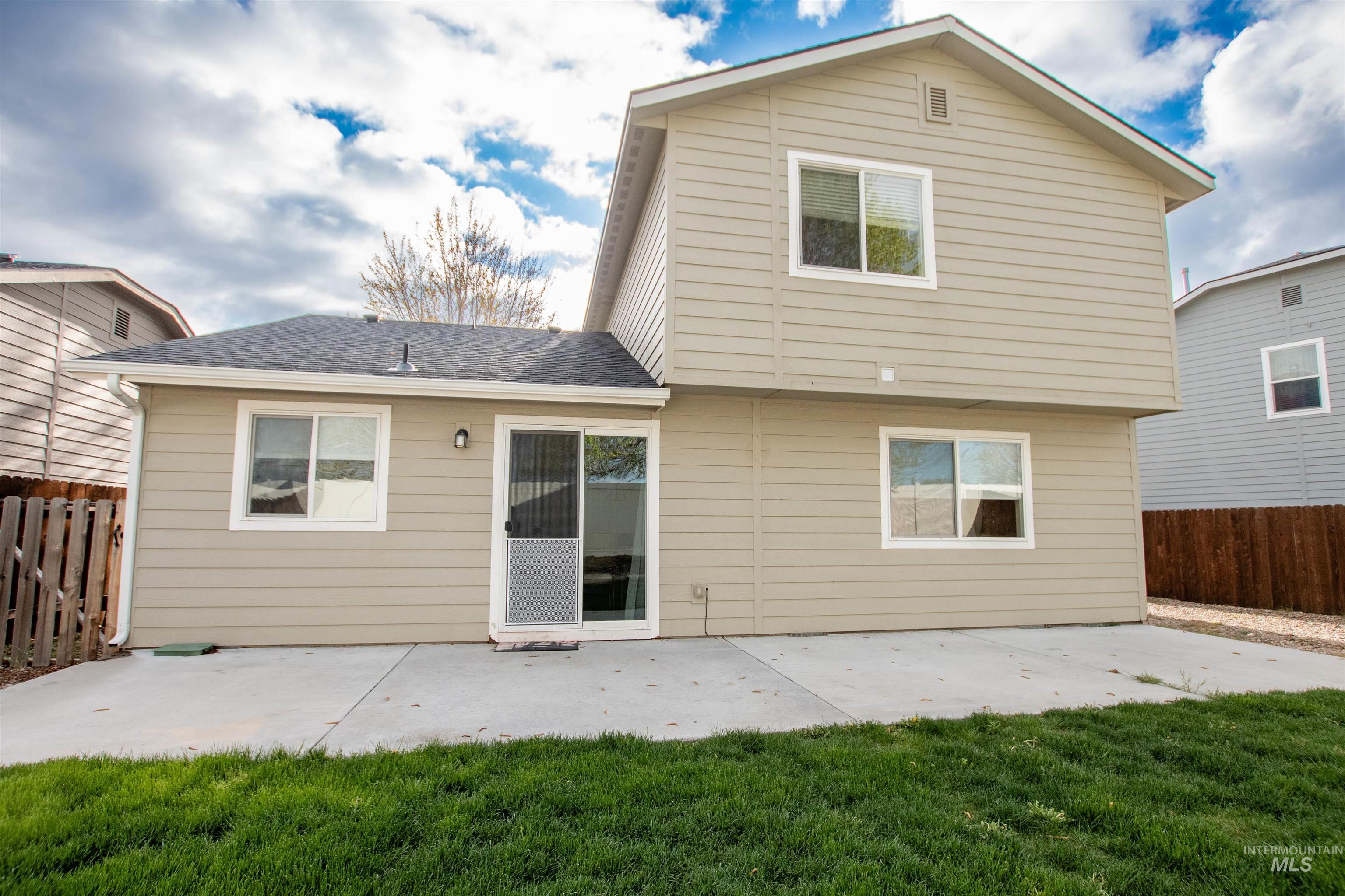 5759 S Moon Land Ave, Boise, Idaho 83709, 4 Bedrooms, 2.5 Bathrooms, Residential For Sale, Price $449,000,MLS 98982530