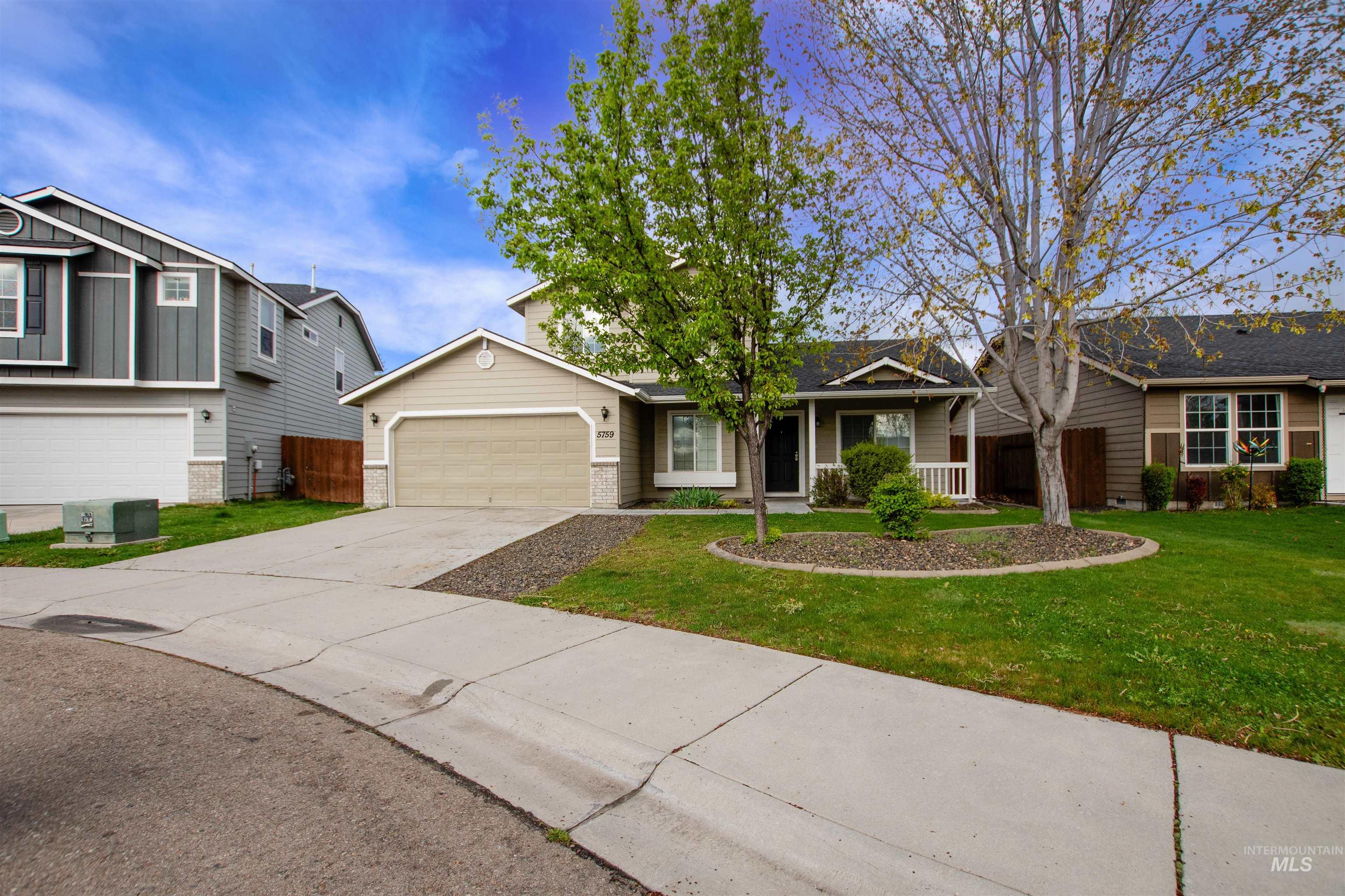 5759 S Moon Land Ave, Boise, Idaho 83709, 4 Bedrooms, 2.5 Bathrooms, Residential For Sale, Price $449,000,MLS 98982530