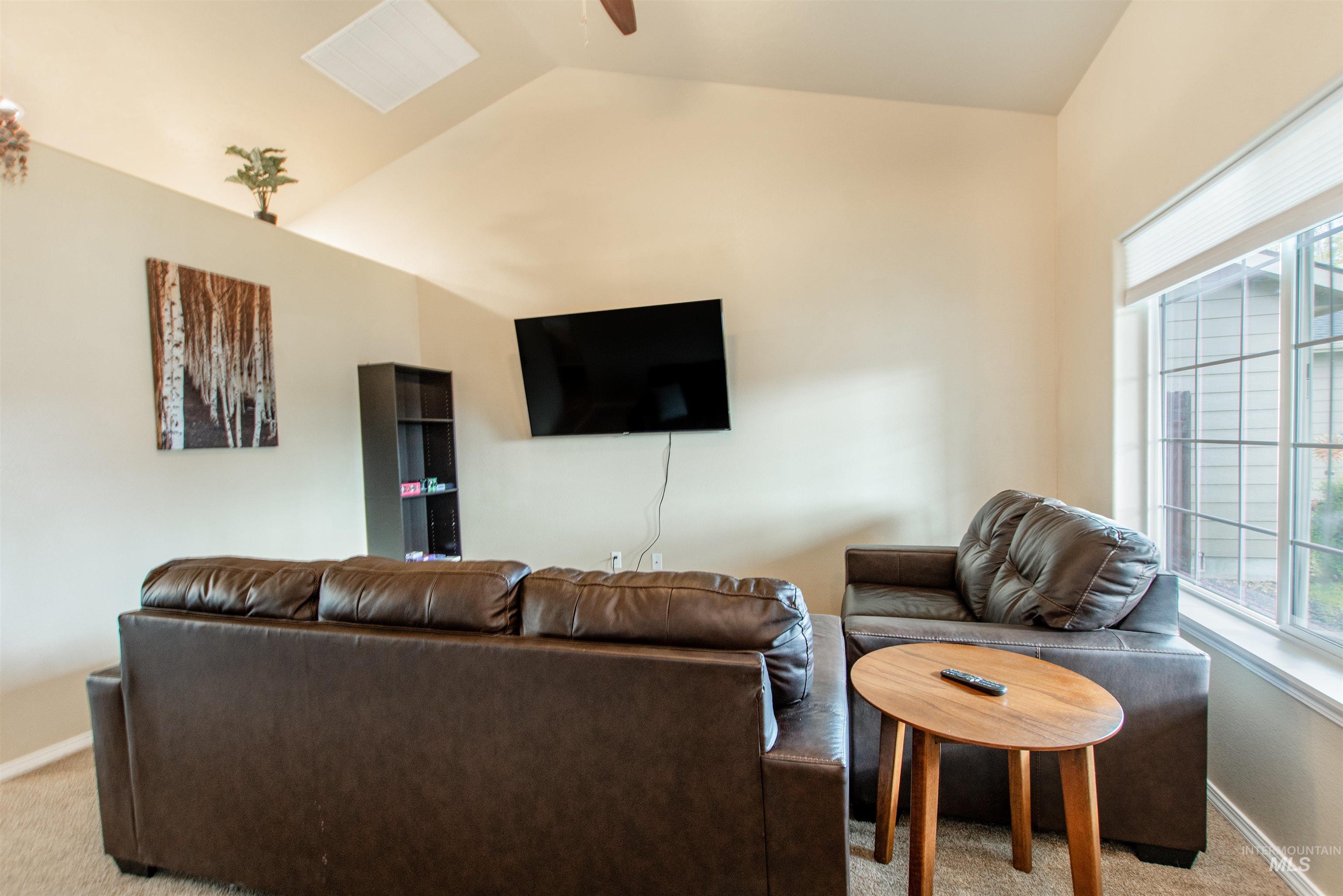 5759 S Moon Land Ave, Boise, Idaho 83709, 4 Bedrooms, 2.5 Bathrooms, Residential For Sale, Price $449,000,MLS 98982530