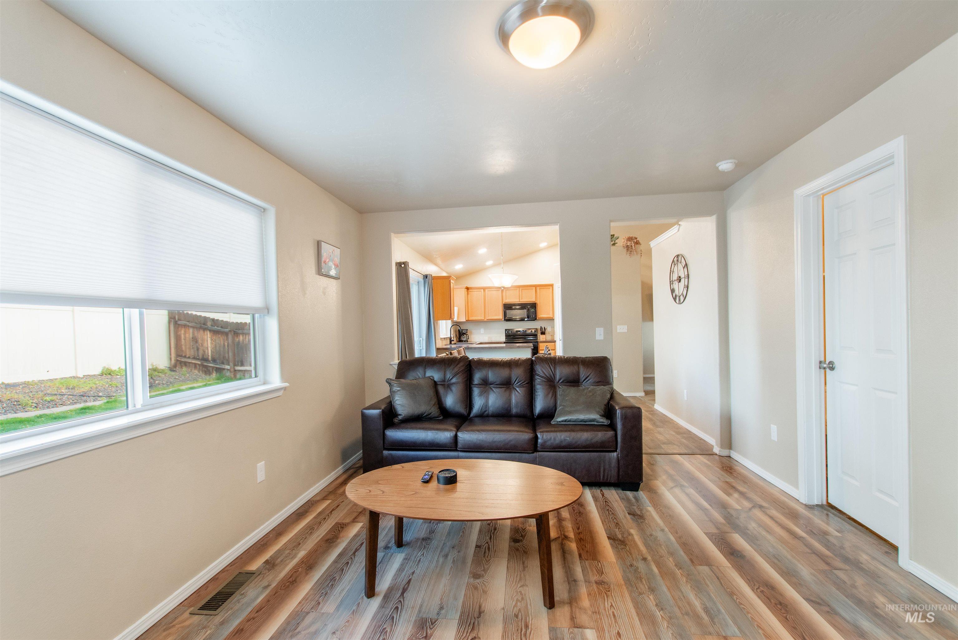 5759 S Moon Land Ave, Boise, Idaho 83709, 4 Bedrooms, 2.5 Bathrooms, Residential For Sale, Price $449,000,MLS 98982530