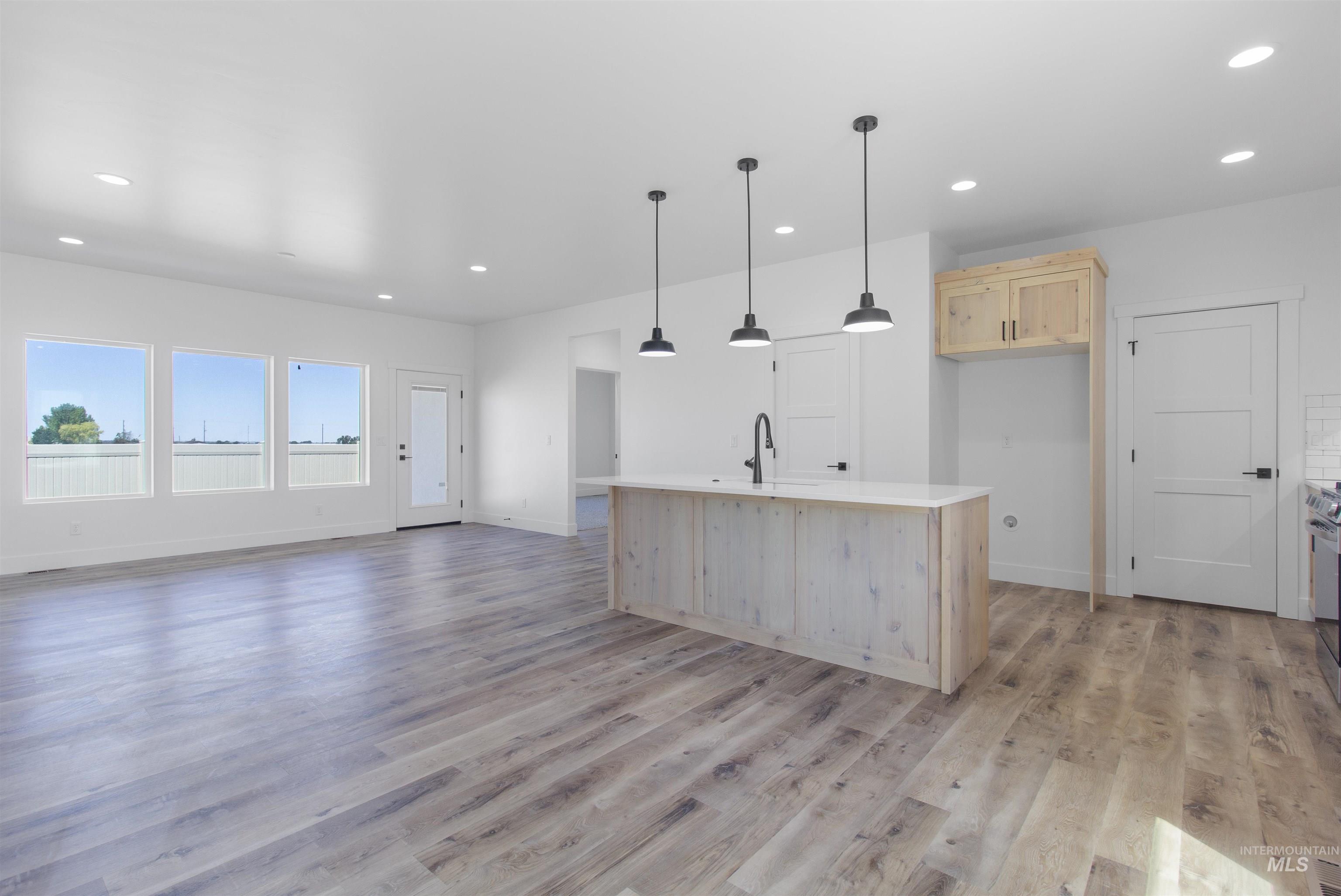579 Moonstone, Kimberly, Idaho 83341, 4 Bedrooms, 2 Bathrooms, Residential For Sale, Price $439,900, 98982532