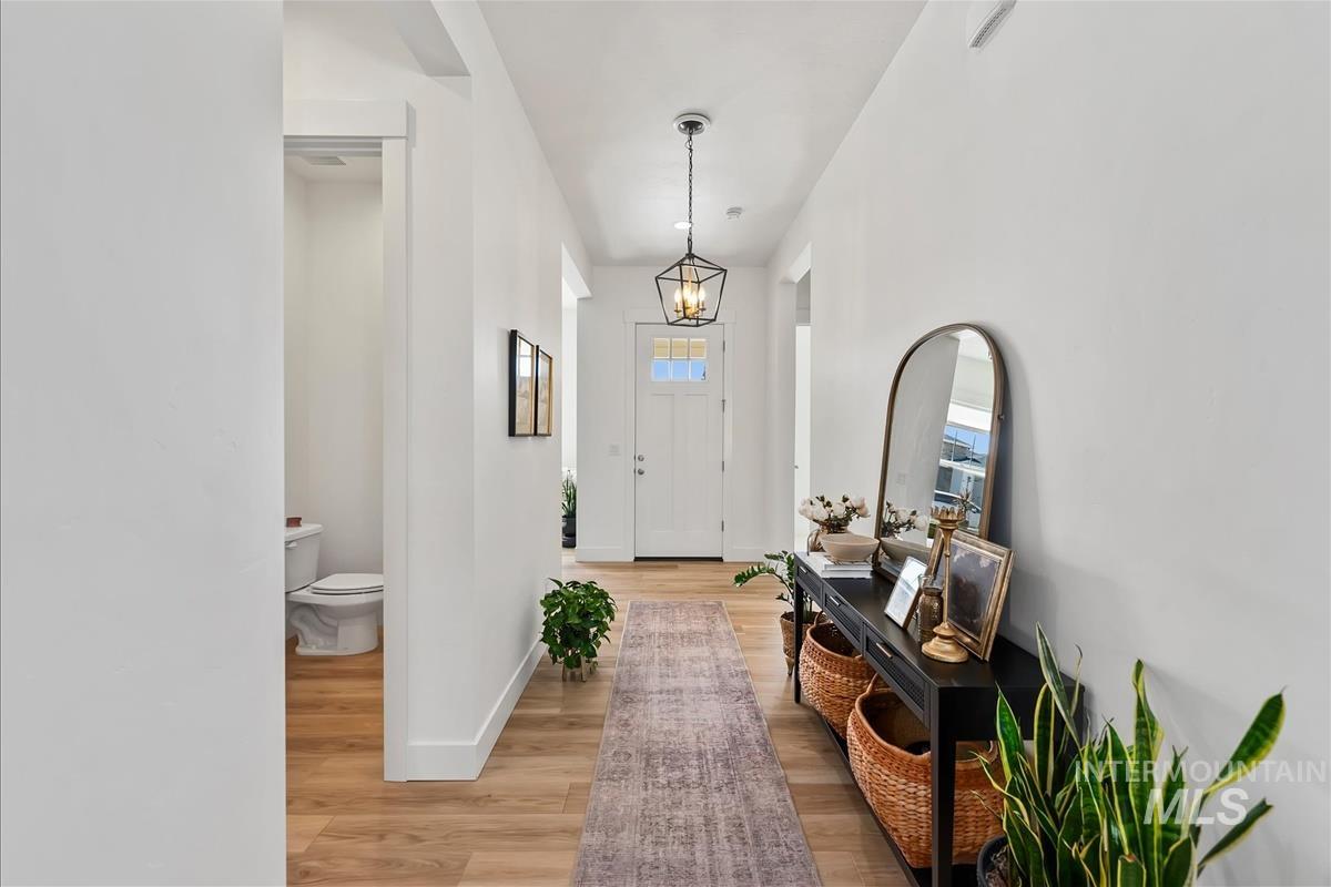 9570 W Summit Peak Dr, Star, Idaho 83669, 3 Bedrooms, 2.5 Bathrooms, Residential For Sale, Price $779,000,MLS 98982533