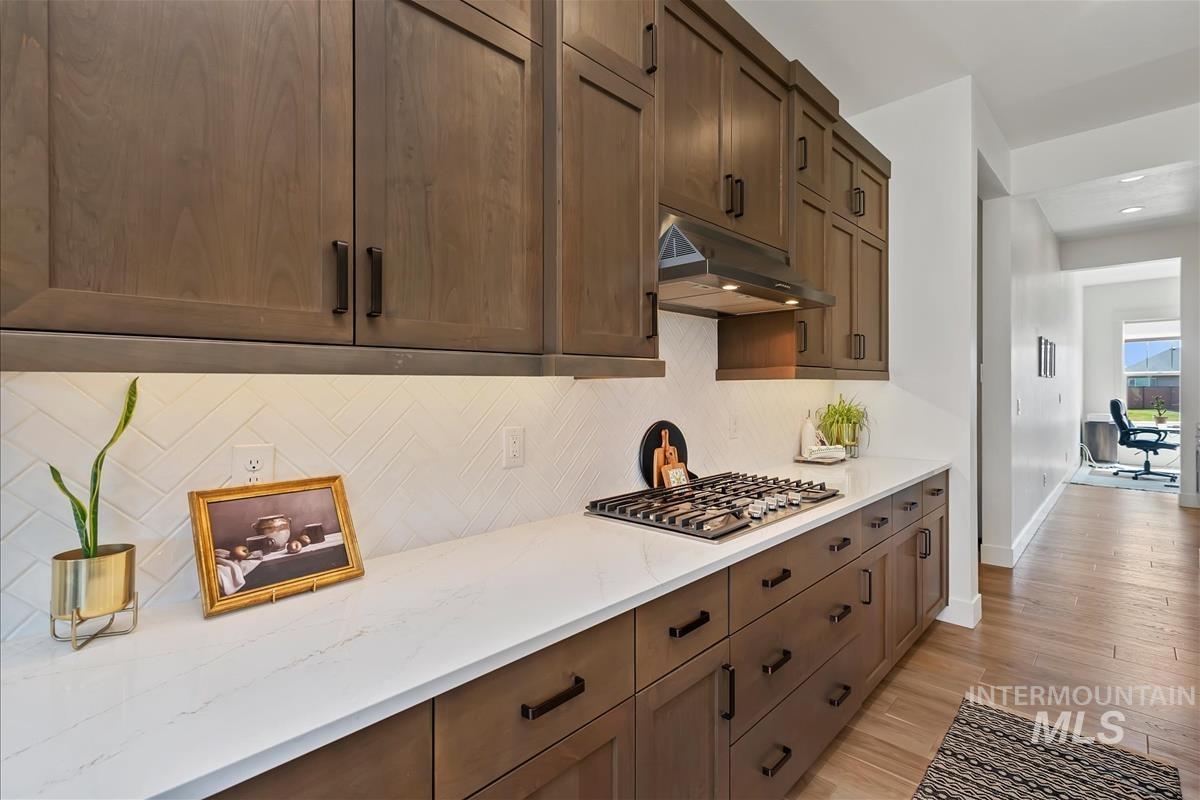 9570 W Summit Peak Dr, Star, Idaho 83669, 3 Bedrooms, 2.5 Bathrooms, Residential For Sale, Price $779,000,MLS 98982533