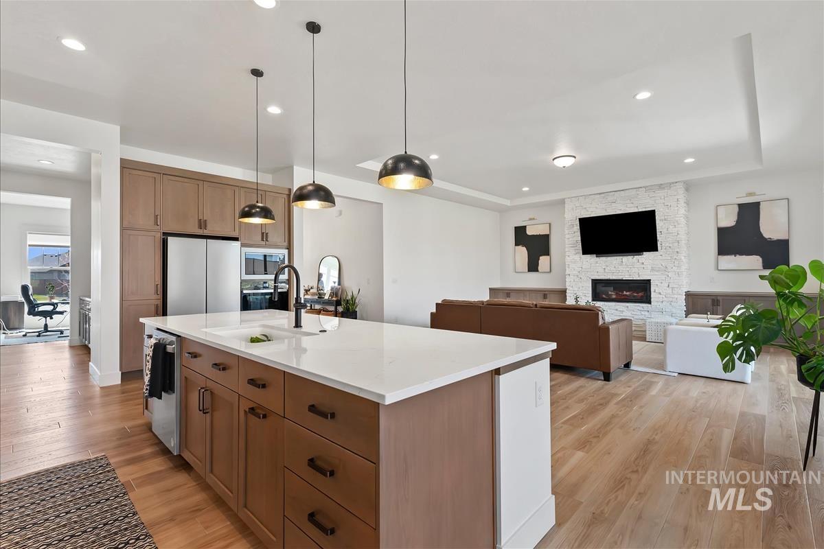 9570 W Summit Peak Dr, Star, Idaho 83669, 3 Bedrooms, 2.5 Bathrooms, Residential For Sale, Price $749,000, 98982533
