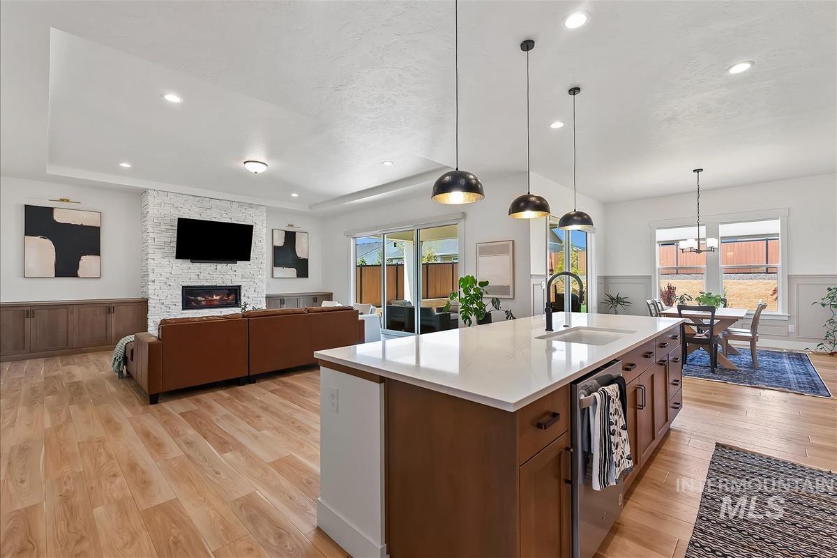 9570 W Summit Peak Dr, Star, Idaho 83669, 3 Bedrooms, 2.5 Bathrooms, Residential For Sale, Price $749,000, 98982533