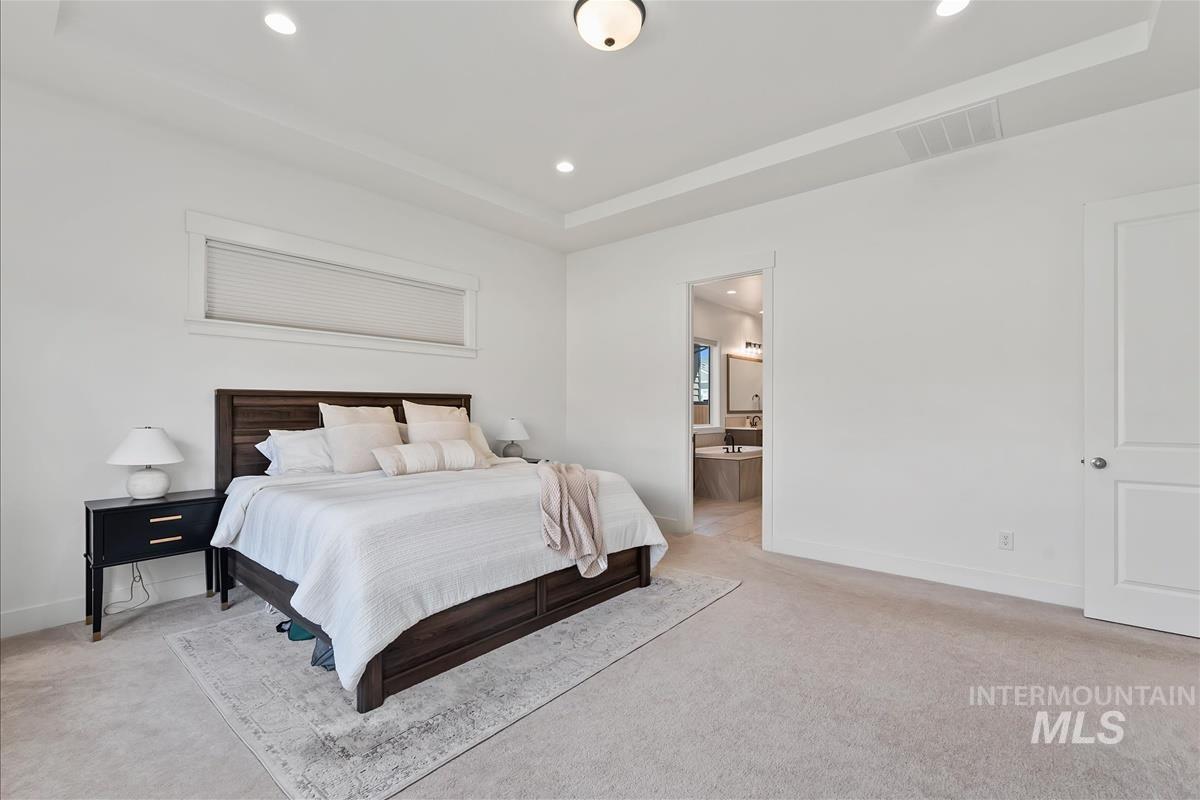 9570 W Summit Peak Dr, Star, Idaho 83669, 3 Bedrooms, 2.5 Bathrooms, Residential For Sale, Price $779,000,MLS 98982533