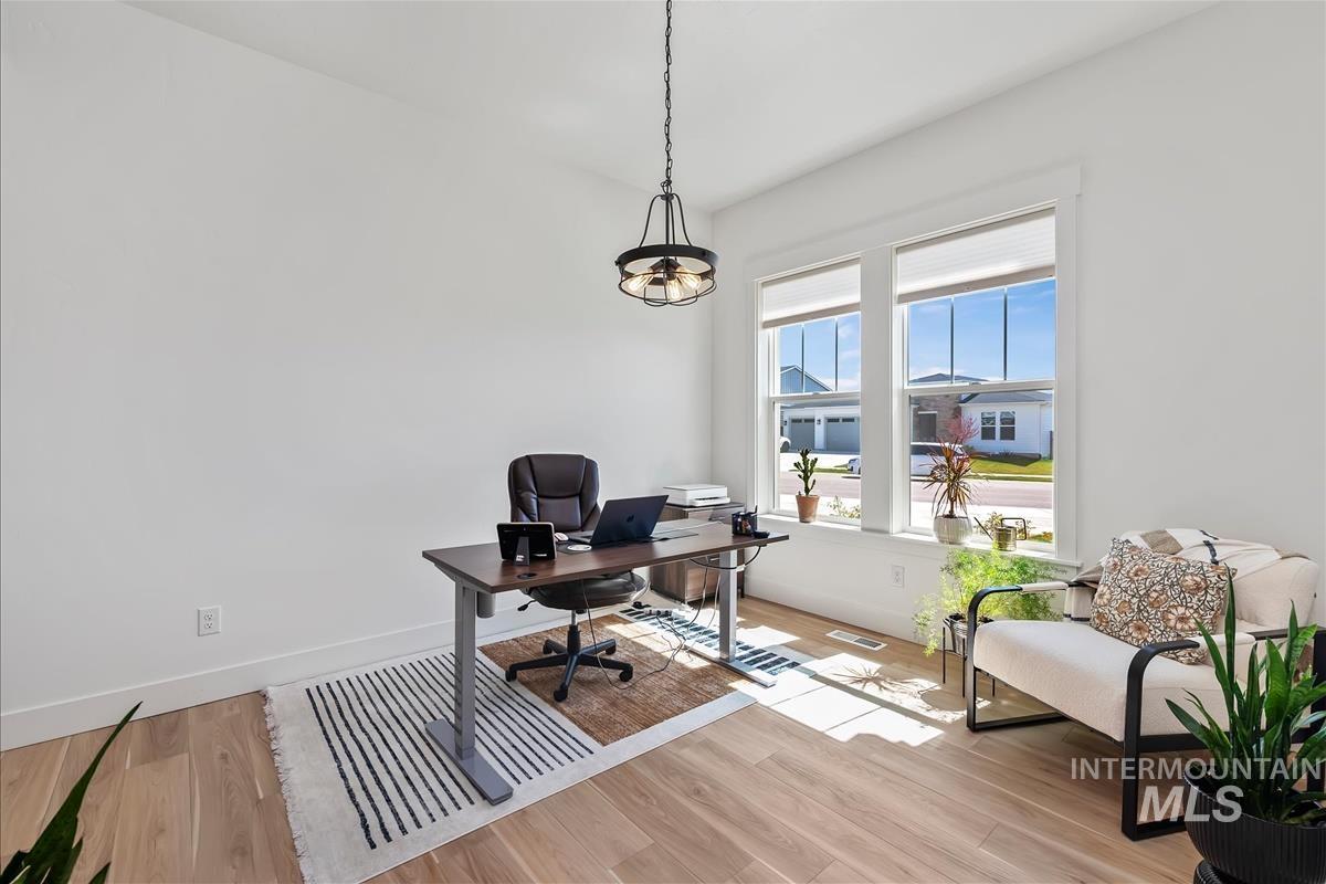 9570 W Summit Peak Dr, Star, Idaho 83669, 3 Bedrooms, 2.5 Bathrooms, Residential For Sale, Price $779,000,MLS 98982533