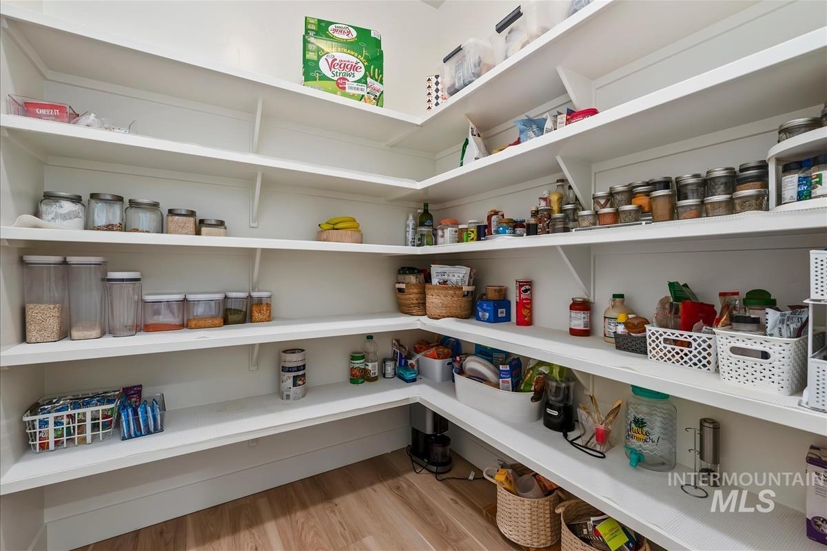 9570 W Summit Peak Dr, Star, Idaho 83669, 3 Bedrooms, 2.5 Bathrooms, Residential For Sale, Price $779,000,MLS 98982533