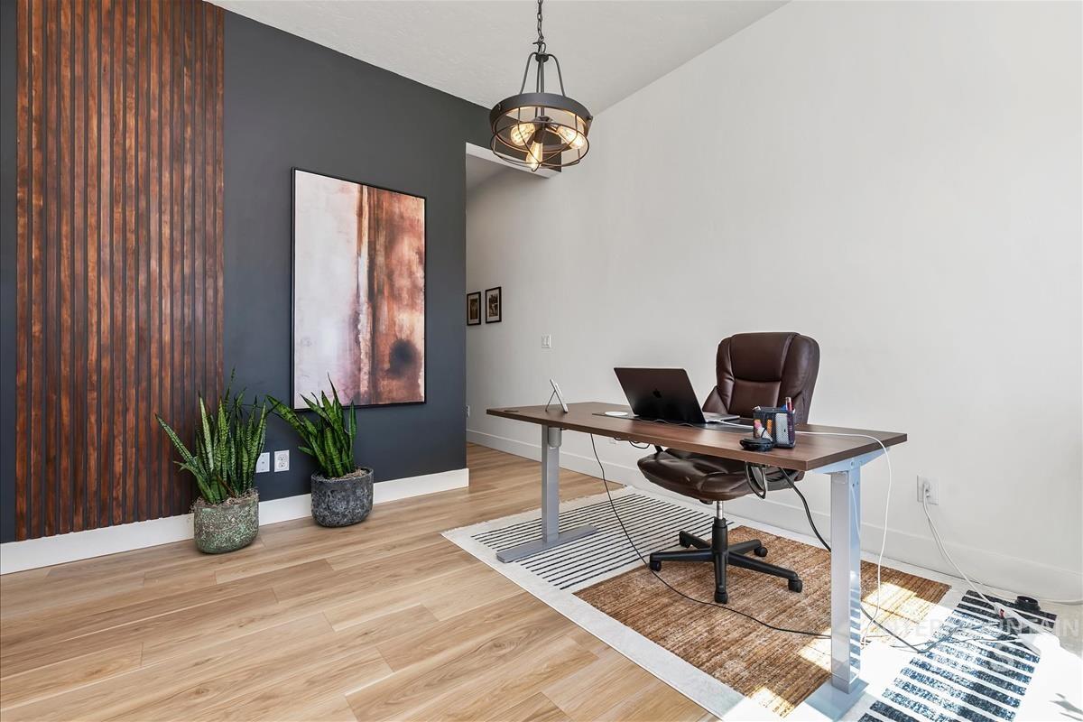 9570 W Summit Peak Dr, Star, Idaho 83669, 3 Bedrooms, 2.5 Bathrooms, Residential For Sale, Price $779,000,MLS 98982533