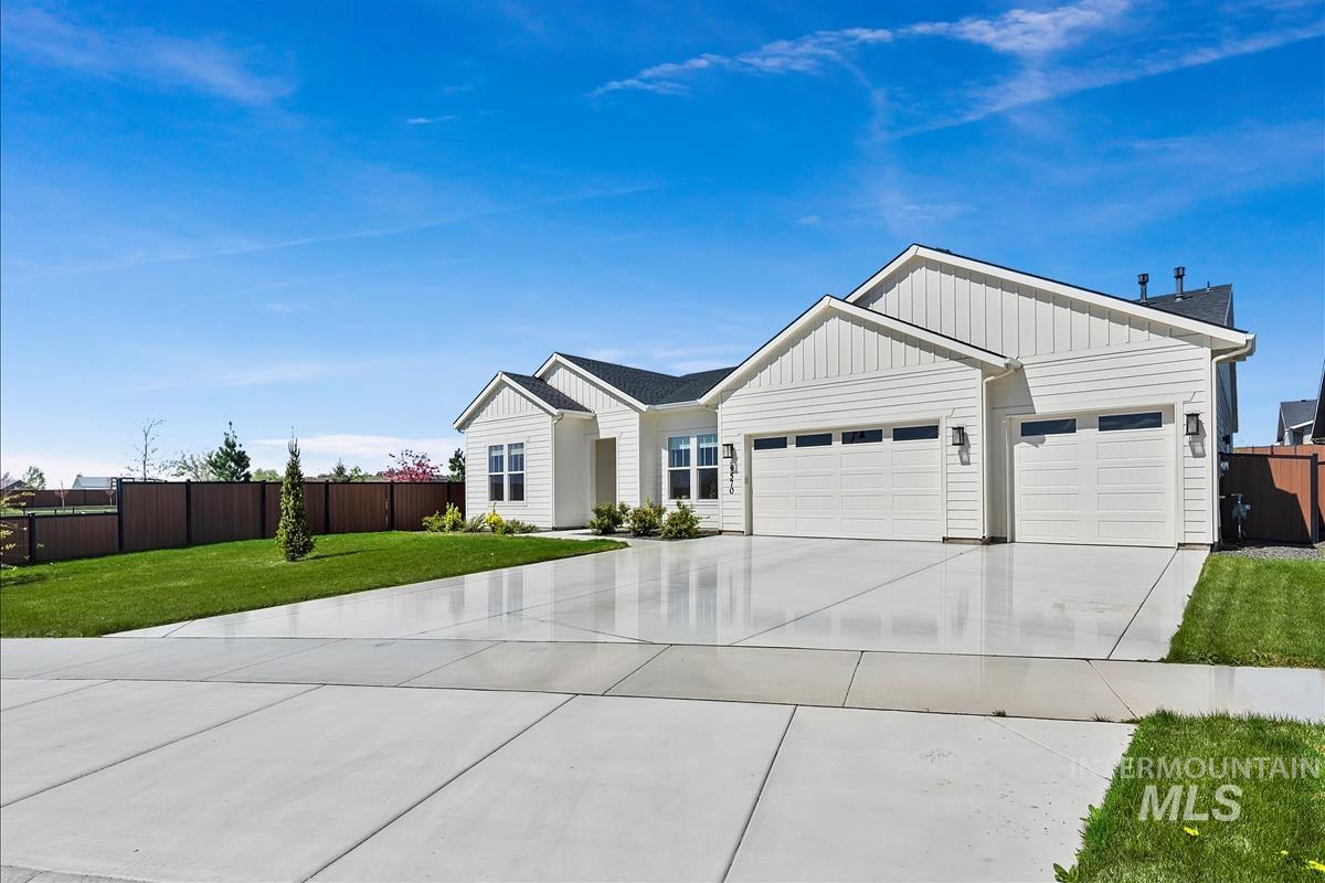 9570 W Summit Peak Dr, Star, Idaho 83669, 3 Bedrooms, 2.5 Bathrooms, Residential For Sale, Price $779,000,MLS 98982533