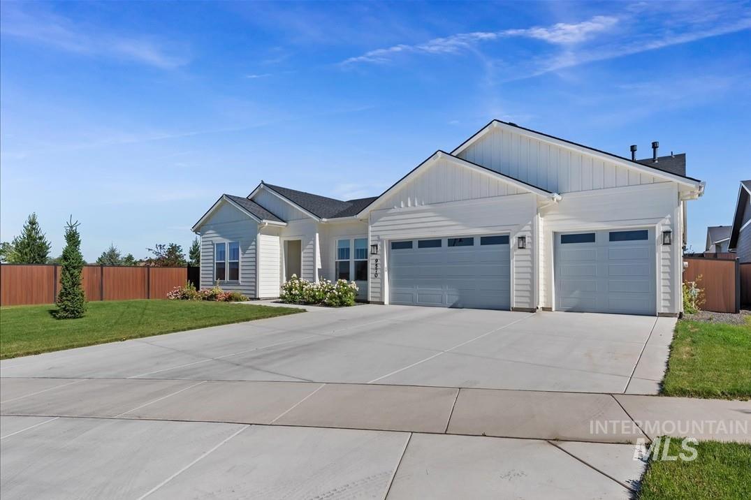 9570 W Summit Peak Dr, Star, Idaho 83669, 3 Bedrooms, 2.5 Bathrooms, Residential For Sale, Price $749,000, 98982533