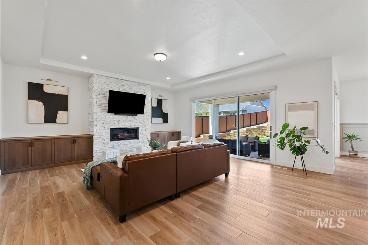 9570 W Summit Peak Dr, Star, Idaho 83669, 3 Bedrooms, 2.5 Bathrooms, Residential For Sale, Price $749,000, 98982533