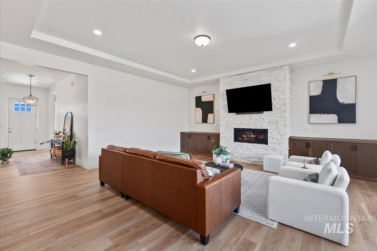 9570 W Summit Peak Dr, Star, Idaho 83669, 3 Bedrooms, 2.5 Bathrooms, Residential For Sale, Price $779,000,MLS 98982533