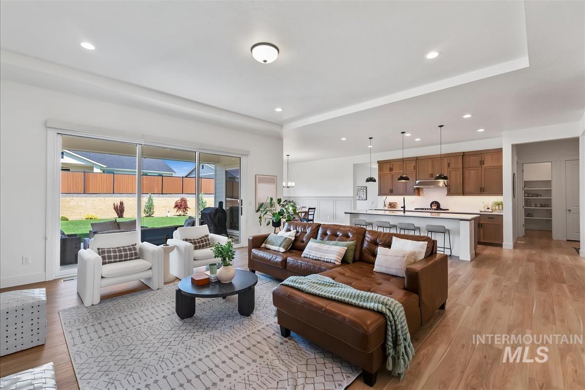 9570 W Summit Peak Dr, Star, Idaho 83669, 3 Bedrooms, 2.5 Bathrooms, Residential For Sale, Price $779,000,MLS 98982533