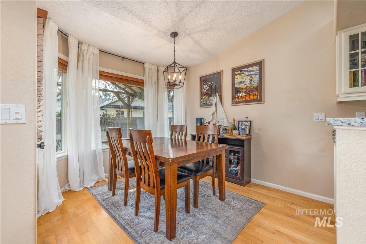 6224 N Royal Park, Boise, Idaho 83713, 3 Bedrooms, 2 Bathrooms, Residential For Sale, Price $449,900,MLS 98982534