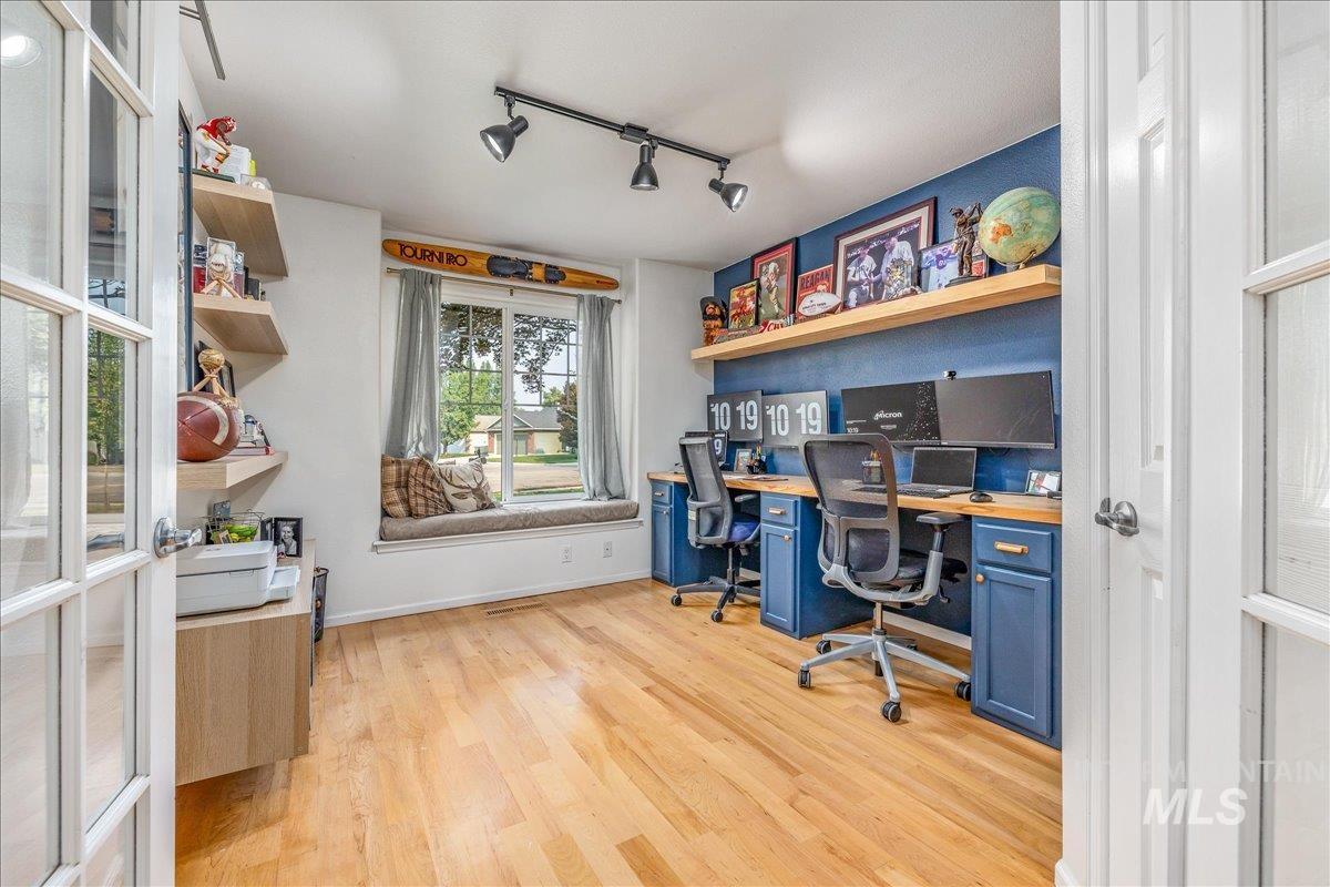 6224 N Royal Park, Boise, Idaho 83713, 3 Bedrooms, 2 Bathrooms, Residential For Sale, Price $449,900,MLS 98982534