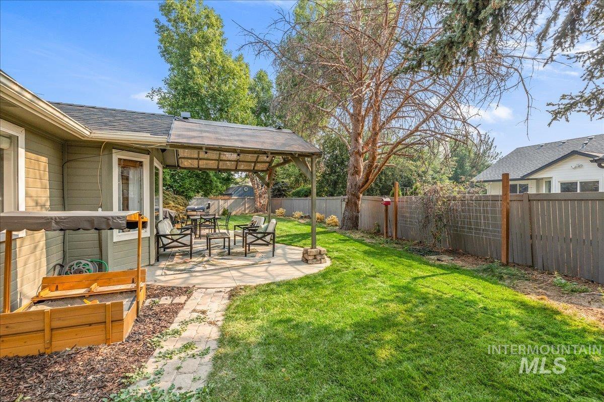 6224 N Royal Park, Boise, Idaho 83713, 3 Bedrooms, 2 Bathrooms, Residential For Sale, Price $449,900,MLS 98982534