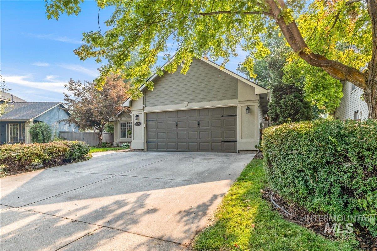 6224 N Royal Park, Boise, Idaho 83713, 3 Bedrooms, 2 Bathrooms, Residential For Sale, Price $449,900,MLS 98982534