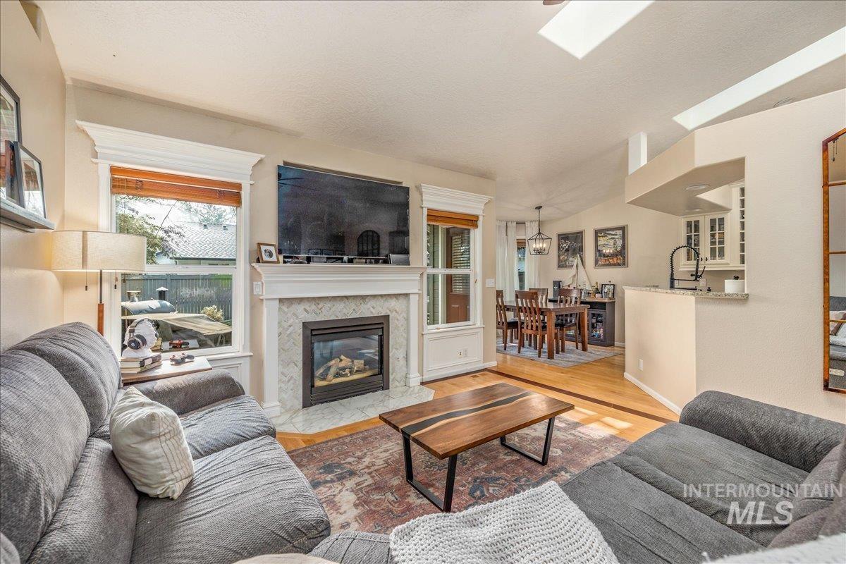 6224 N Royal Park, Boise, Idaho 83713, 3 Bedrooms, 2 Bathrooms, Residential For Sale, Price $449,900,MLS 98982534