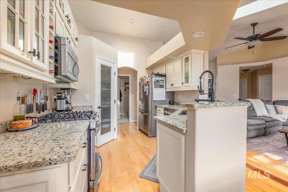 6224 N Royal Park, Boise, Idaho 83713, 3 Bedrooms, 2 Bathrooms, Residential For Sale, Price $449,900,MLS 98982534