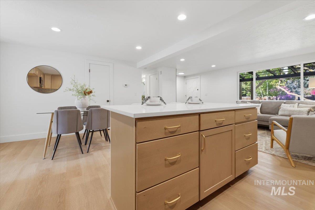 4760 N Maplewood, Boise, Idaho 83703, 4 Bedrooms, 2 Bathrooms, Residential For Sale, Price $524,900,MLS 98982535