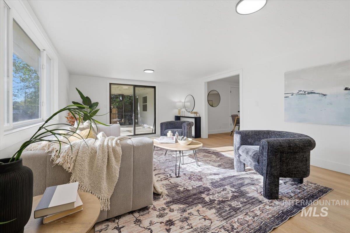 4760 N Maplewood, Boise, Idaho 83703, 4 Bedrooms, 2 Bathrooms, Residential For Sale, Price $524,900,MLS 98982535