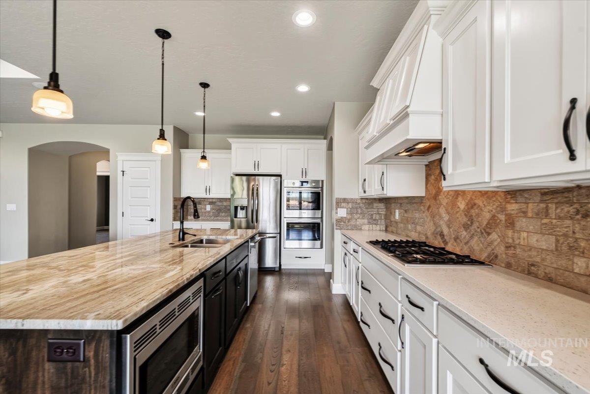 641 E Crest Ridge Dr, Meridian, Idaho 83642, 5 Bedrooms, 3 Bathrooms, Residential For Sale, Price $825,000,MLS 98982539