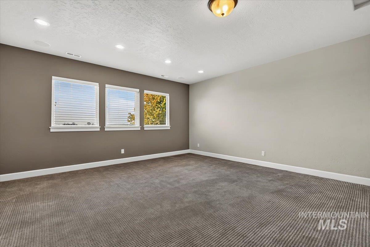 641 E Crest Ridge Dr, Meridian, Idaho 83642, 5 Bedrooms, 3 Bathrooms, Residential For Sale, Price $825,000,MLS 98982539