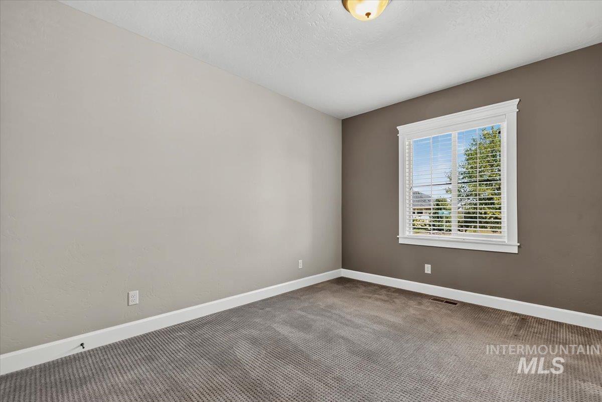 641 E Crest Ridge Dr, Meridian, Idaho 83642, 5 Bedrooms, 3 Bathrooms, Residential For Sale, Price $825,000,MLS 98982539